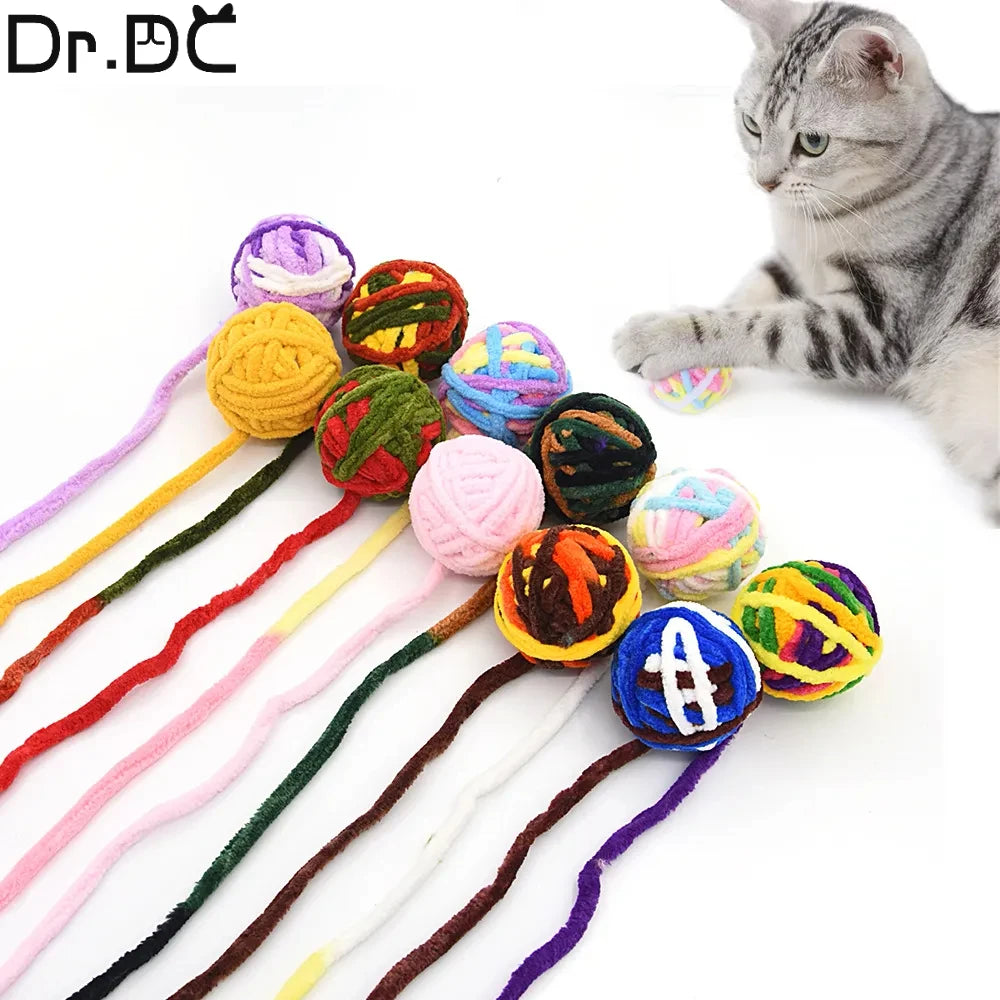 Interactive cat toy - colorful wool ball for entertaining and cleaning the teeth of cats and